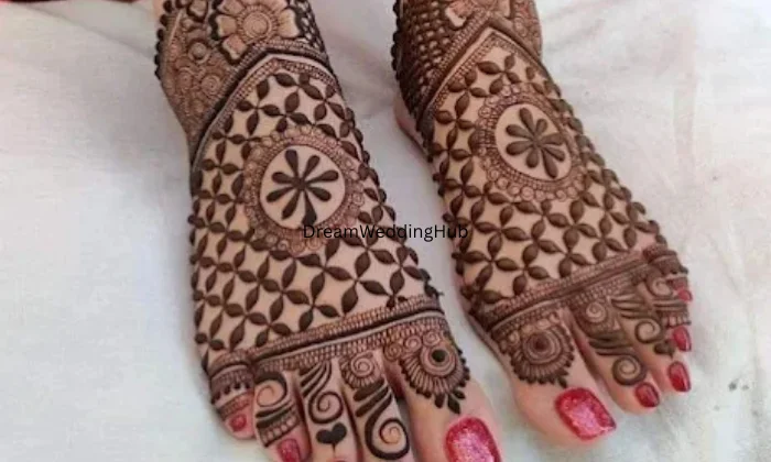 Vishnu mehendi artist